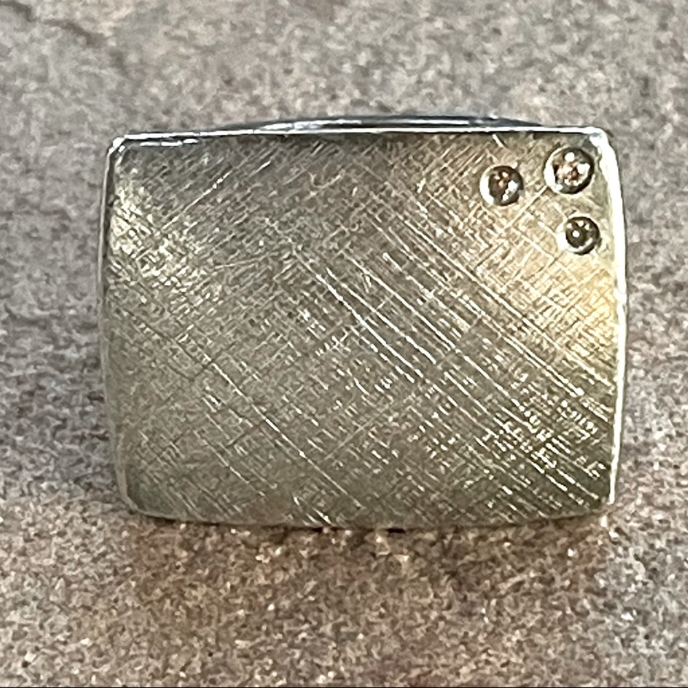♥️Julez Bryant diamond & solid sterling silver ring.